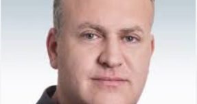 מנכ"ל הרשות הממשלתית להתחדשות עירונית - אלעזר במברגר